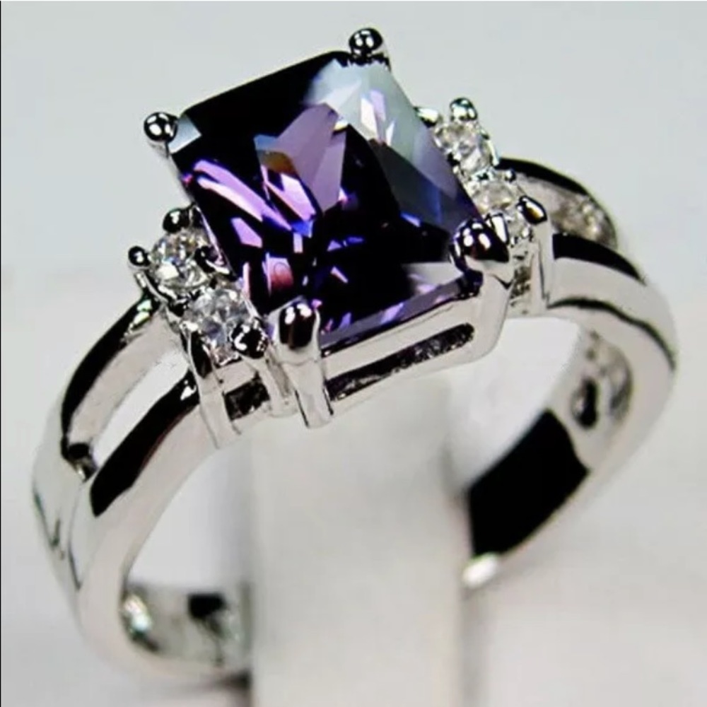 NEW Mystic Topaz Ring Size 8